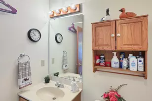 4530 Oaktree Ct, Manitowoc, WI 54220 - Photo 19