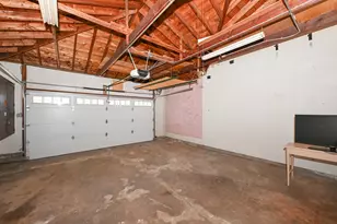 11920 W Arthur St, West Allis, WI 53227 - Photo 21