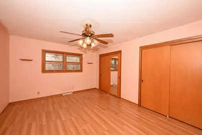 11920 W Arthur St, West Allis, WI 53227 - Photo 25