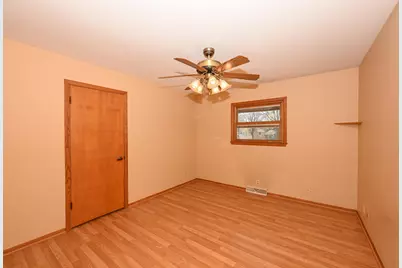 11920 W Arthur St, West Allis, WI 53227 - Photo 27