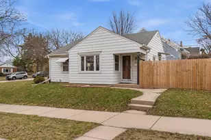 8824 W Locust St, Milwaukee, WI 53222 - Photo 19