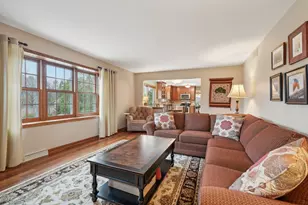 312 W Lilac Ln, Grafton, WI 53024 - Photo 7