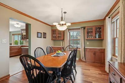 312 W Lilac Ln, Grafton, WI 53024 - Photo 9