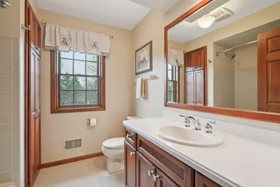 312 W Lilac Ln, Grafton, WI 53024 - Photo 17