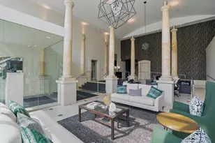 1313 N Franklin Pl, Milwaukee, WI 53202 - Photo 33