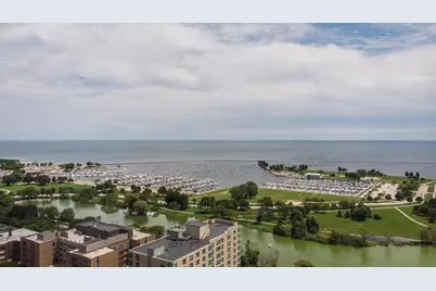 1313 N Franklin Pl #504, Milwaukee, WI 53202 - Photo 47