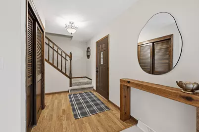 4390 S Longview Dr, New Berlin, WI 53151 - Photo 3