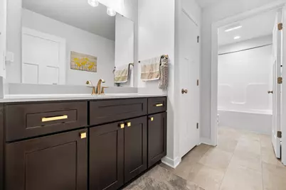 N67W25382  Breckenridge Ct, Sussex, WI 53089 - Photo 17