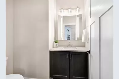 N65W15789  Fox Meadow Dr, Menomonee Falls, WI 53051 - Photo 25