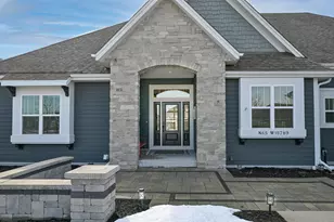 N65W15789 Fox Meadow Dr, Menomonee Falls, WI 53051 - Photo 39