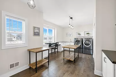 N65W15789  Fox Meadow Dr, Menomonee Falls, WI 53051 - Photo 15