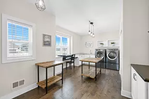 N65W15789 Fox Meadow Dr, Menomonee Falls, WI 53051 - Photo 15