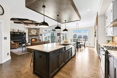 N65W15789  Fox Meadow Dr, Menomonee Falls, WI 53051 - Photo 1