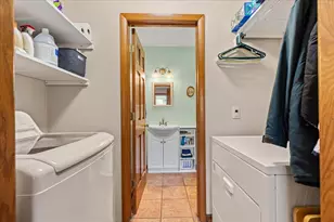 15540 W Glendale Dr, New Berlin, WI 53151 - Photo 11