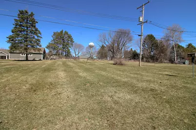 W270N390  Arrowhead Trl, Pewaukee, WI 53188 - Photo 5