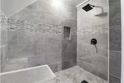 1414 W Euclid Ave, Milwaukee, WI 53215 - Photo 7