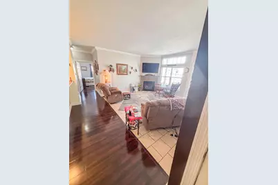 1056  Bedford Ct #102, Racine, WI 53406 - Photo 3