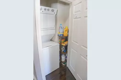 1056  Bedford Ct #102, Racine, WI 53406 - Photo 11