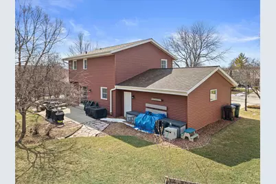 3260 S Regal Dr, New Berlin, WI 53151 - Photo 51