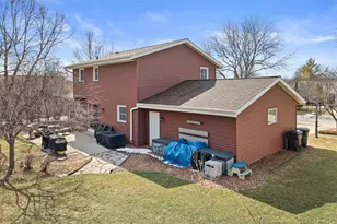 3260 S Regal Dr, New Berlin, WI 53151 - Photo 51