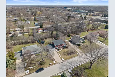 3260 S Regal Dr, New Berlin, WI 53151 - Photo 47