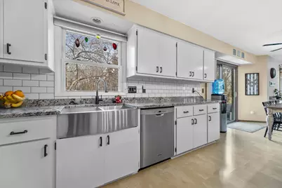 3260 S Regal Dr, New Berlin, WI 53151 - Photo 7