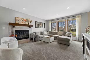 3260 S Regal Dr, New Berlin, WI 53151 - Photo 15