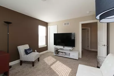 558  Yosemite Ave, Hartford, WI 53027 - Photo 27