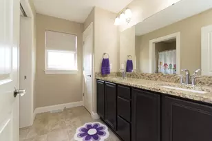 558 Yosemite Ave, Hartford, WI 53027 - Photo 29