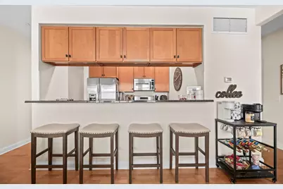 1915 N Water St #303, Milwaukee, WI 53202 - Photo 7