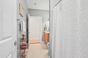 1915 N Water St, Milwaukee, WI 53202 - Photo 27