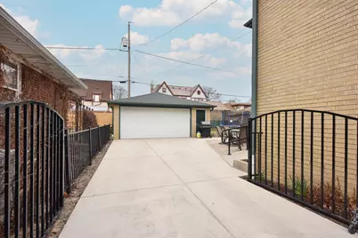 341 N Story Pkwy, Milwaukee, WI 53208 - Photo 35