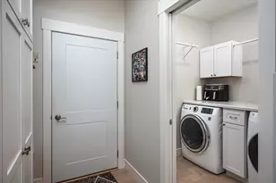 329 River Point, La Crosse, WI 54601 - Photo 9