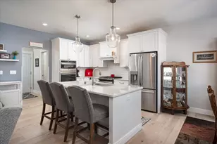 329 River Point, La Crosse, WI 54601 - Photo 5