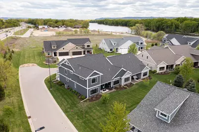 329  River Pt, La Crosse, WI 54601 - Photo 5