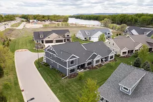 329 River Point, La Crosse, WI 54601 - Photo 5