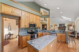 303 Pine Terrace, Oconomowoc, WI 53066 - Photo 3