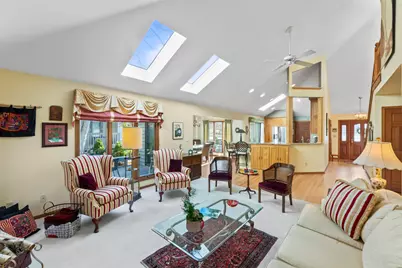 303  Pine Ter, Oconomowoc, WI 53066 - Photo 9