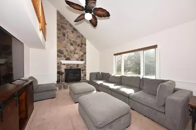 W173N5132  Mulberry Ln, Menomonee Falls, WI 53051 - Photo 15