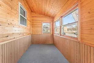 413 Sherman St, Houston, MN 55943 - Photo 9