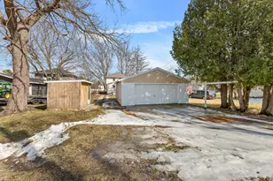 413 Sherman St, Houston, MN 55943 - Photo 29