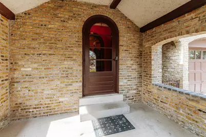 3467 N Frederick Ave, Milwaukee, WI 53211 - Photo 11