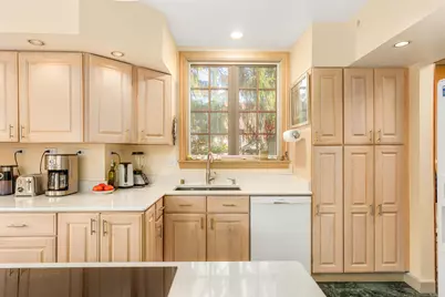 3467 N Frederick Ave, Milwaukee, WI 53211 - Photo 35