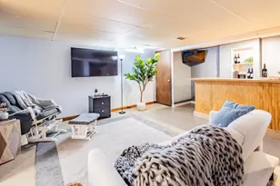 755 N 112th St, Wauwatosa, WI 53226 - Photo 17