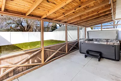 755 N 112th St, Wauwatosa, WI 53226 - Photo 27