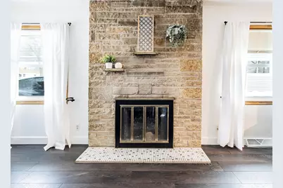 755 N 112th St, Wauwatosa, WI 53226 - Photo 5