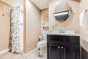 755 N 112th St, Wauwatosa, WI 53226 - Photo 25