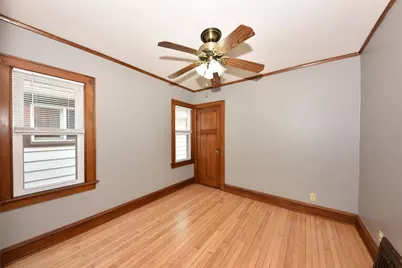 6425 W Chambers St, Milwaukee, WI 53210 - Photo 15