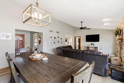 1907  Fieldcrest Ln, Waukesha, WI 53186 - Photo 5