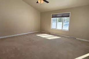 901 Hawthorne Ct, Manitowoc, WI 54220 - Photo 19